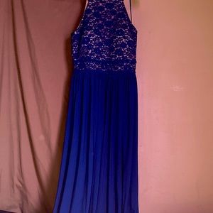Long blue prom dress